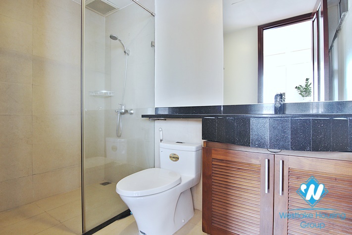   A nice serviced apartment with balcony for rent in Quang An